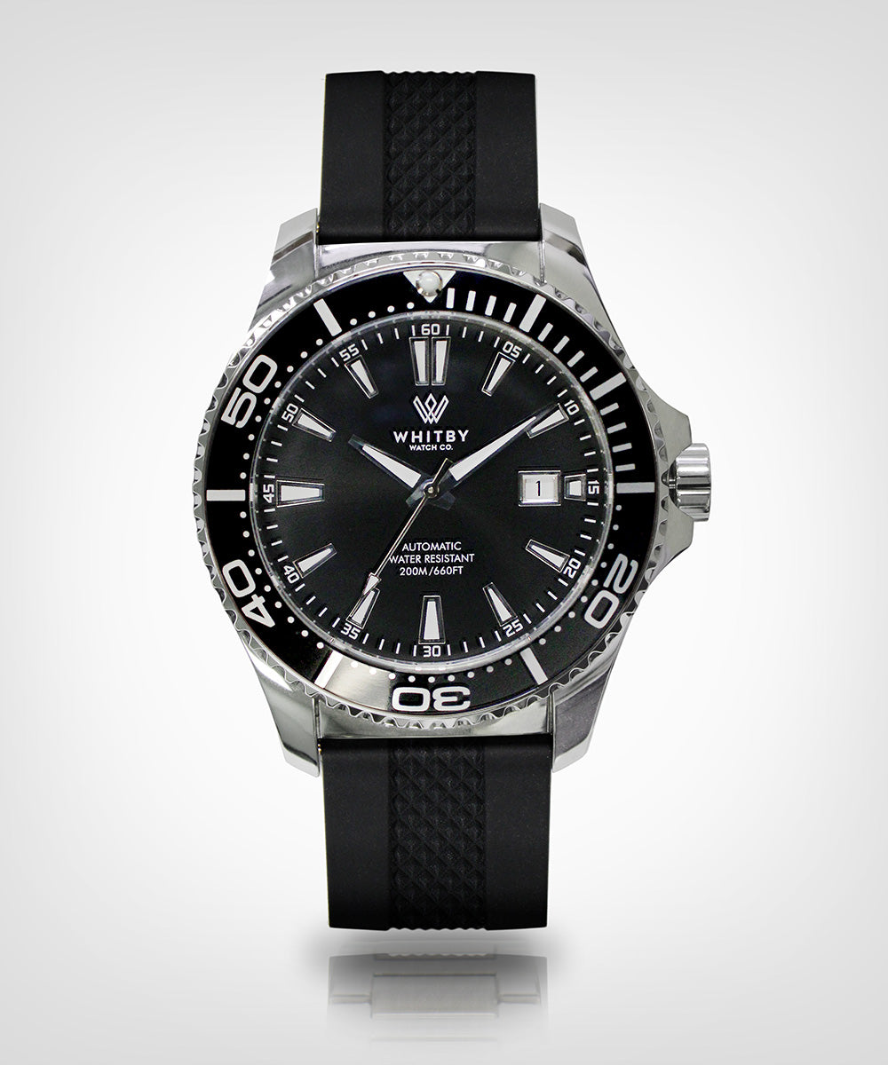 Intrepid 007 Diver Watch, Whitby Watch Co, Montres de luxe, montres canadiennes, montre, montre de plongée, montre Canada, super-luminova, mouvement suisse, bracelet en caoutchouc